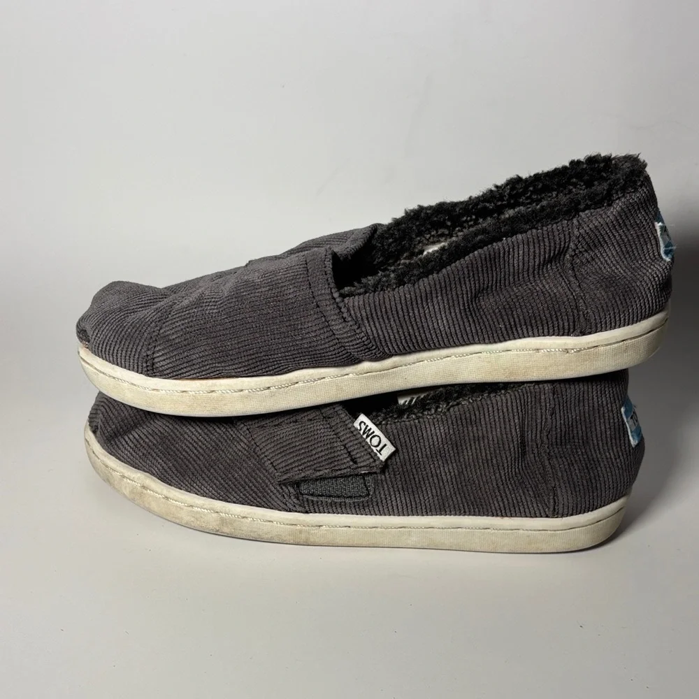 Toms Kids Gray Slip-On shoes